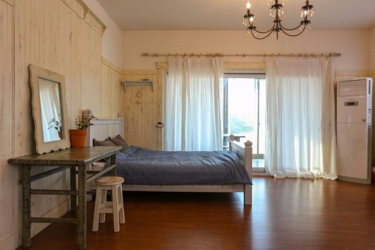 Bedroom, Ganghwado Aratteul Pension, Ganghwa