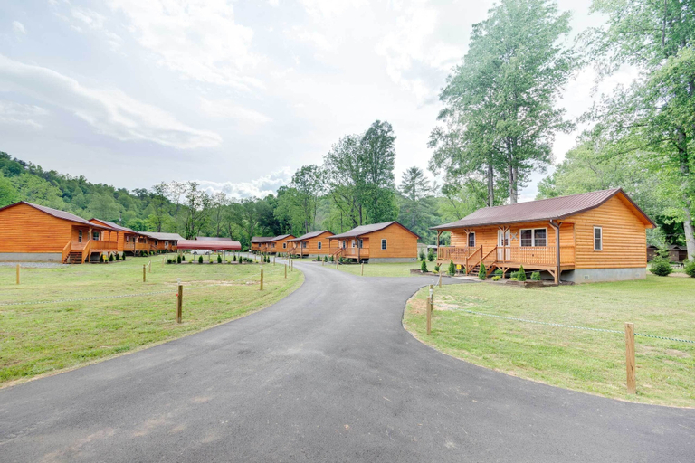 Exterior & Views 2, Hike, Fish & Relax: Bryson City Cabin Escape, Swain