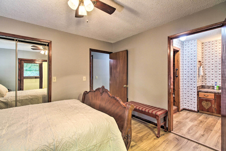 Bedroom 2, Pet-friendly VA Home ~ 30 Mi to Shenandoah NP, Augusta