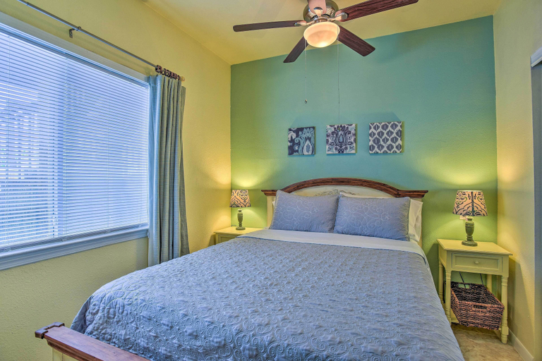 Bedroom 3, Padre Island Condo with Pool Access - Walk to Beach!, Nueces
