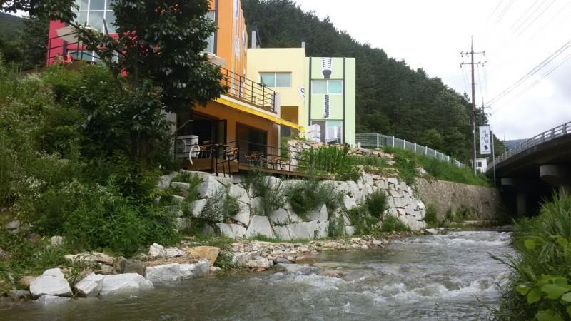 Exterior & Views 5, Muju Yeohaenggabang Pension, Muju