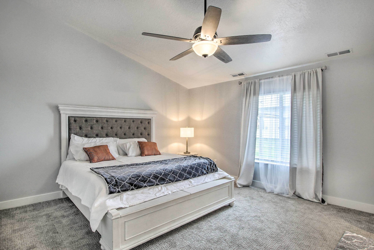 Bedroom 2, Cozy + Chic Abode ~ 11 Mi to Bloomington Lake, Bear Lake
