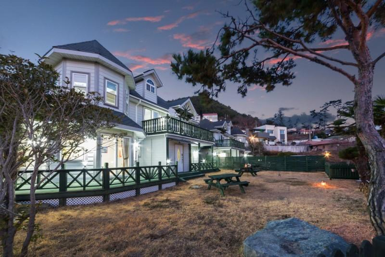 Others 1, Geojedo Moria Pension, Geoje
