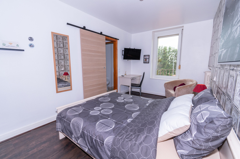 Bedroom 6