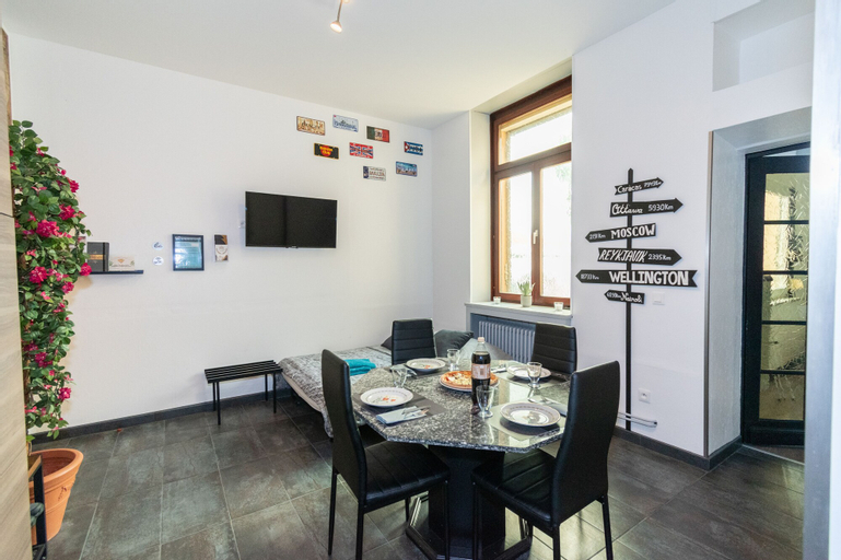 Dining Room 5