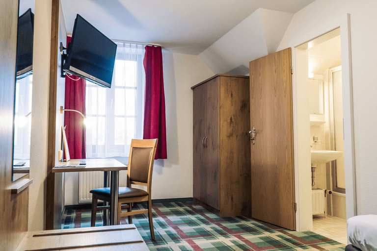 Bedroom 2, Gasthaus Kampenwand Bernau, Rosenheim