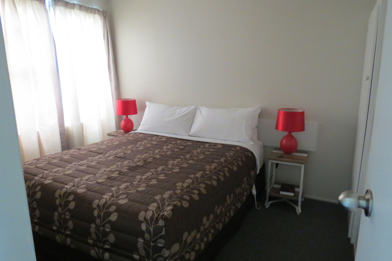 Bedroom 2, Culverden Court Motel, Hurunui