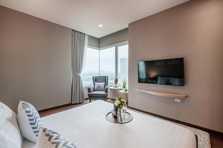 Bedroom 3, Beachfront 2BR Condo – Ocean View & Beach Access, Sattahip