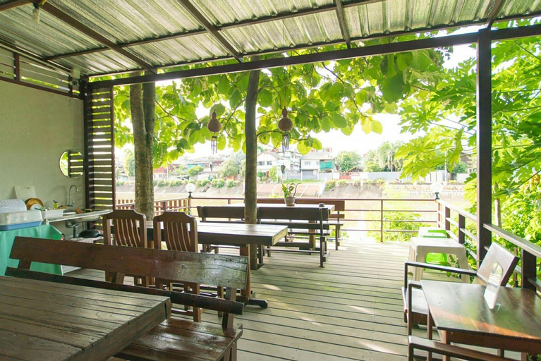 Food & Drinks, Kanecha's Home Lampang (Connecting Room-2 Double), Muang Lampang
