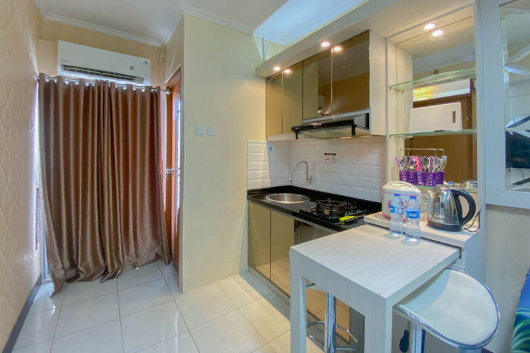 Others 4, Fancy and Nice 2BR at Cinere Resort Apartment By Travelio, Depok