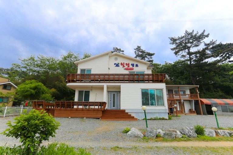 Exterior & Views 3, Taean Healing Camp Pension, Taean
