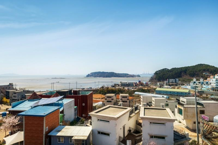 Others 4, Daebudo (Seonjaedo) Fantasy Pension, Hwaseong