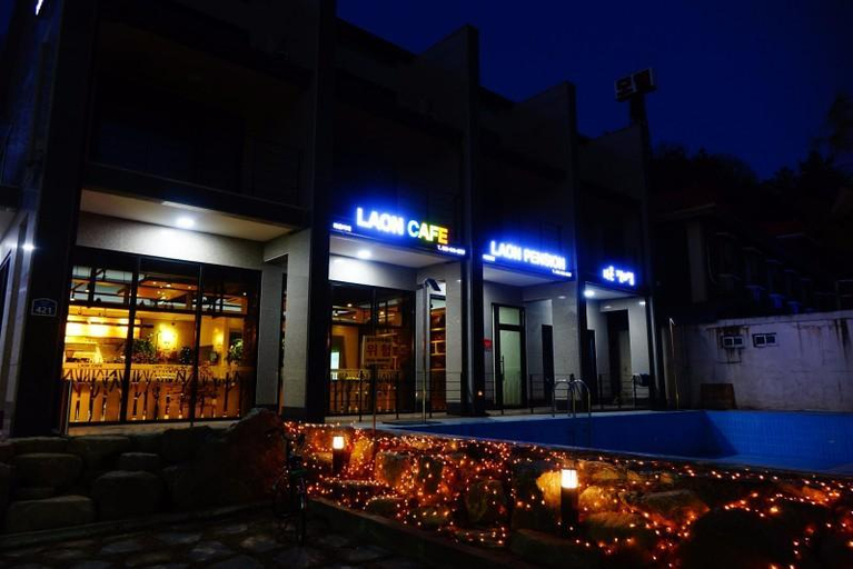 Others 1, Gimje Laon Pension, Gimje