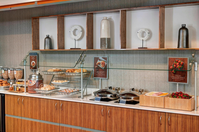 Food & Drinks 5, SpringHill Suites St. Louis Brentwood, Saint Louis