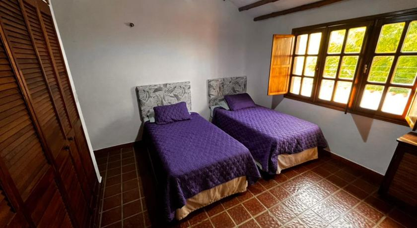 Bedroom 1, Todo lo que necesitas en un solo lugar..., Maneiro