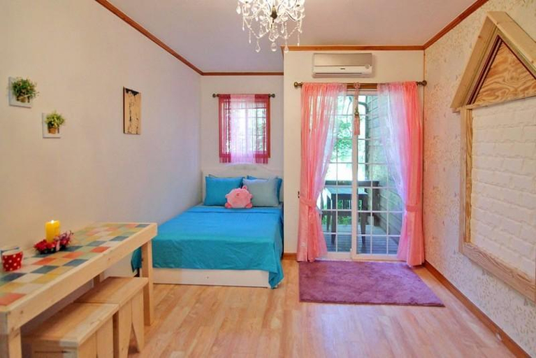 Bedroom 3, Yangyang Sanulim Pension, Yangyang