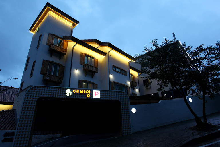 Exterior & Views, Gongju Evian Motel, Gongju