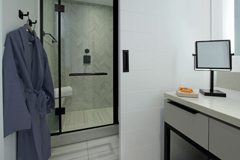 Bathroom 4, Canopy By Hilton Columbus Downtown Short North, Franklin