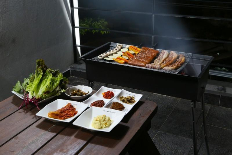 Food & Drinks 4, Gyeongju Sannae High1 Pension, Gyeongju