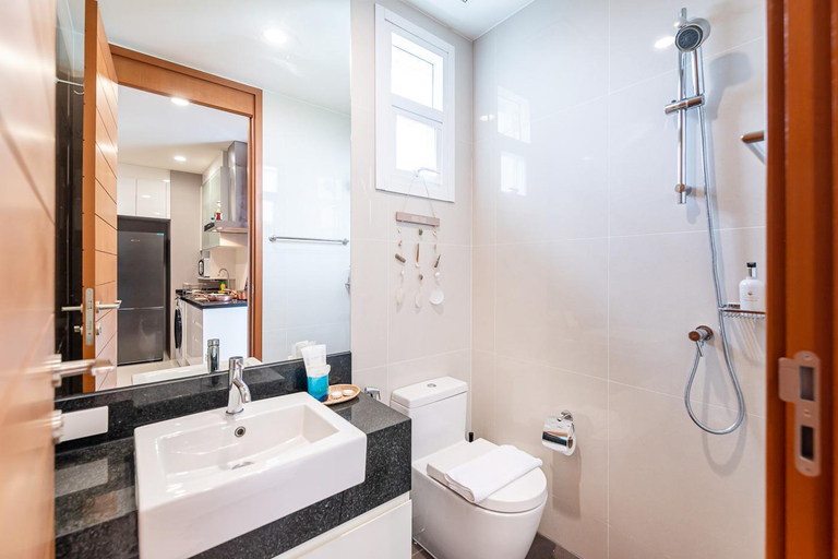 Bathroom 4, Beachfront 2BR Condo – Ocean View & Beach Access, Sattahip