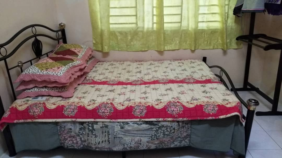 Bedroom 26
