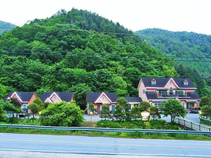 Exterior & Views 1, Hoengseong Jamjari Pension, Yangpyeong