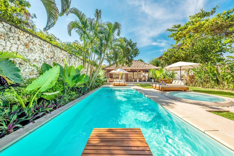 Sport & Beauty 2, Villa Toscana (7 BDR) Luxury Villa, 3 pool, Badung