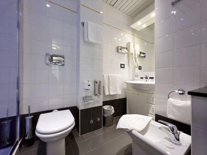 Bathroom 5, Monaco Suites Hotel, Udine