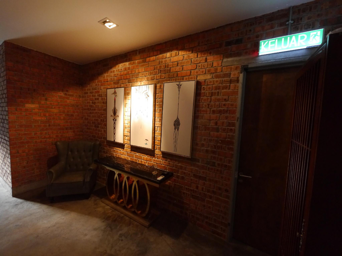 Others 4, Urbanstay Ipoh -Standard (Window Room)-NO.8, Kinta