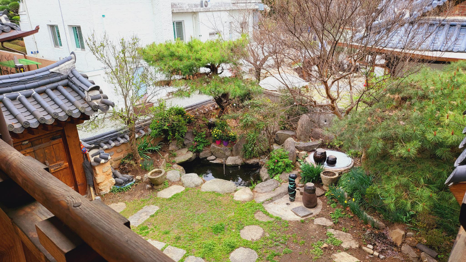 Exterior view 4, Jeonju Hanji Guljam Hanok Stay, Jeonju