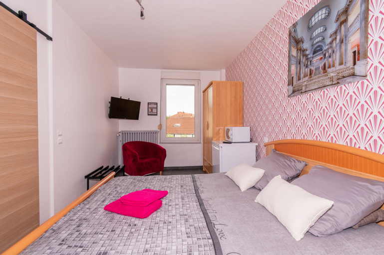 Bedroom 8