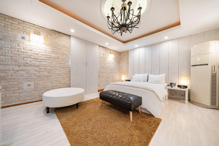 Bedroom 2, Yangju PD, Yangju