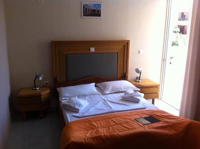 Bedroom 5, Manias Apartments, South Aegean