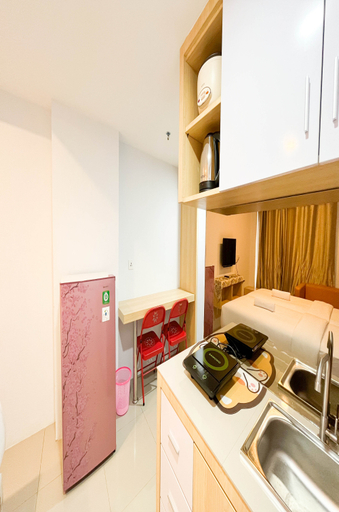 Others, Homey and Cozy Studio at De Prima Apartment By Travelio, Medan