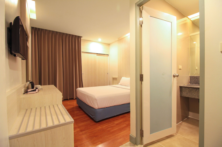 Bedroom 16