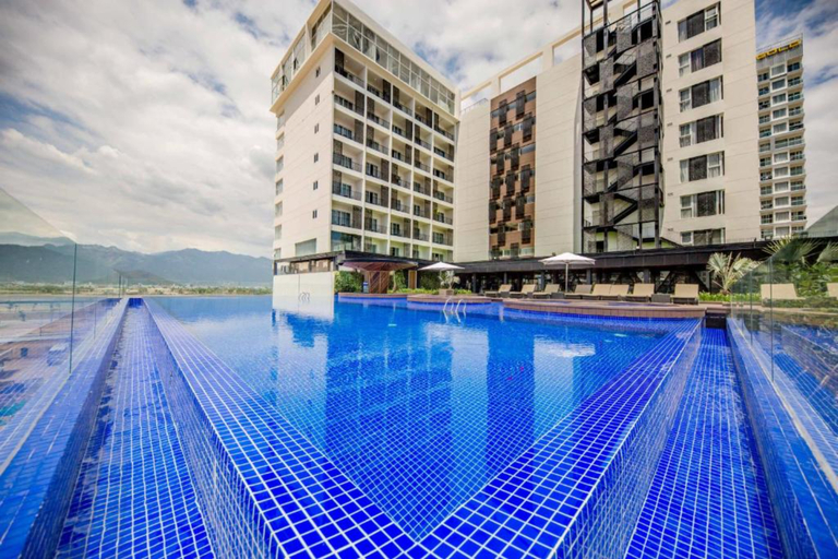 Exterior & Views 2, Quinter Central Hotel Nha Trang, Nha Trang
