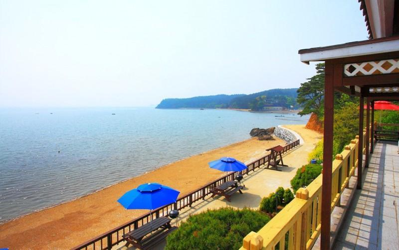 Others 4, Taean Morwenna Pension, Taean