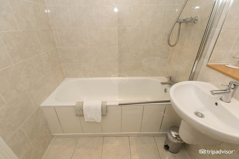Bathroom 4, The Bridge Hotel and Spa, North Yorkshire