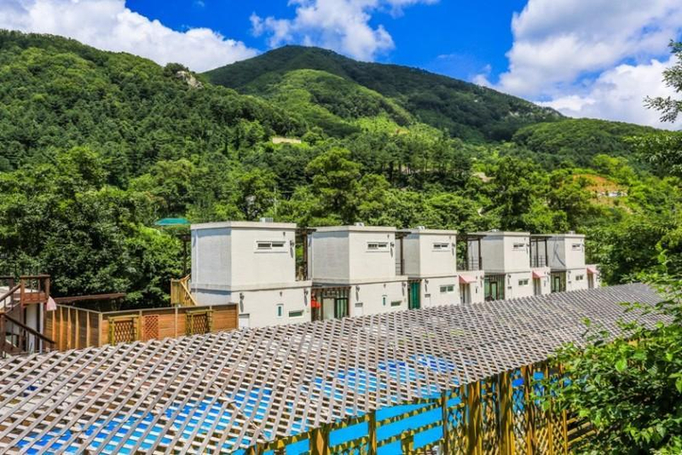 4, Yangpyeong E-Ball House Pool Villa Pension, Yangpyeong