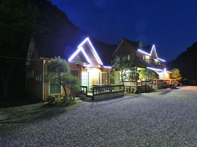 Exterior & Views 2, Hoengseong Jamjari Pension, Yangpyeong