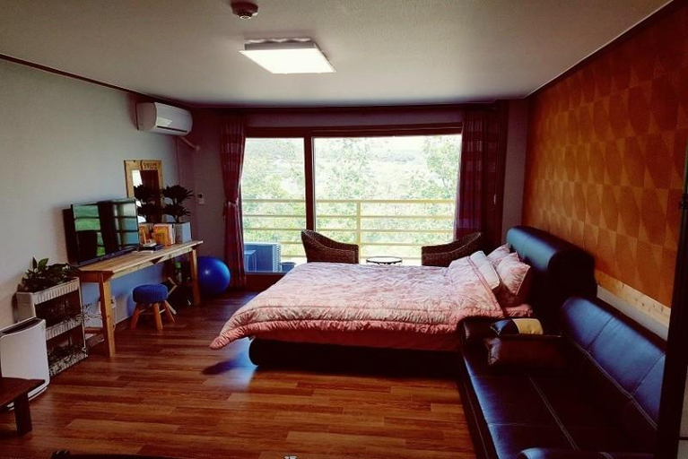 Bedroom 4, Hongcheon Dalbit Sonata Pension, Hongcheon