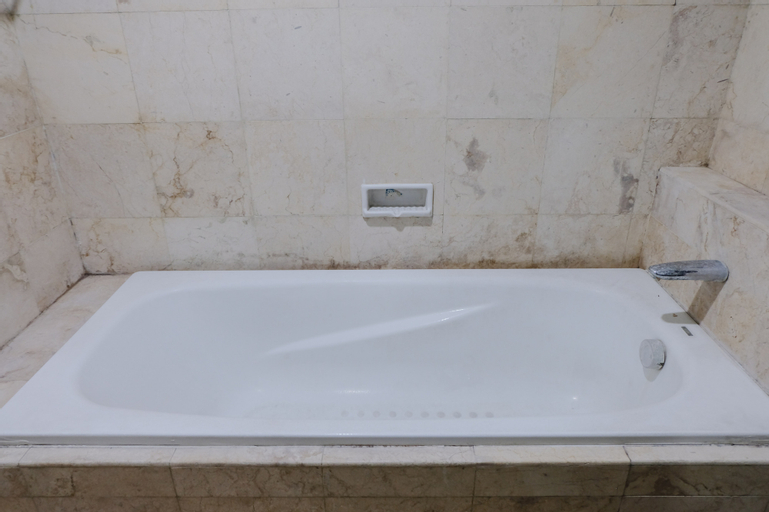 Bedroom 3, Homey and Cozy 1BR Apartment at Braga City Walk By Travelio, Bandung