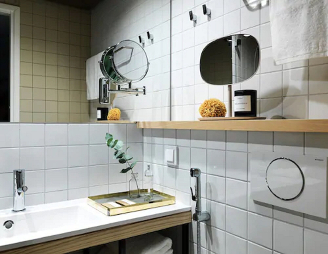 Bathroom 5, Hotel Hanasaari, Uusimaa