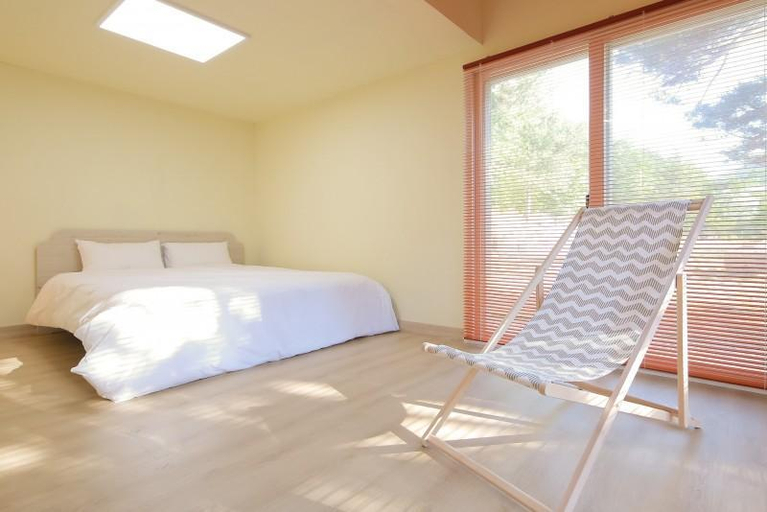 Bedroom 2, Samcheok Stella Village Pension, Samcheok