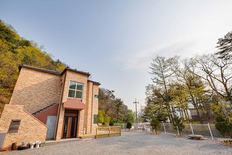 Others 2, Chungho Cehongho Pension, Gapyeong