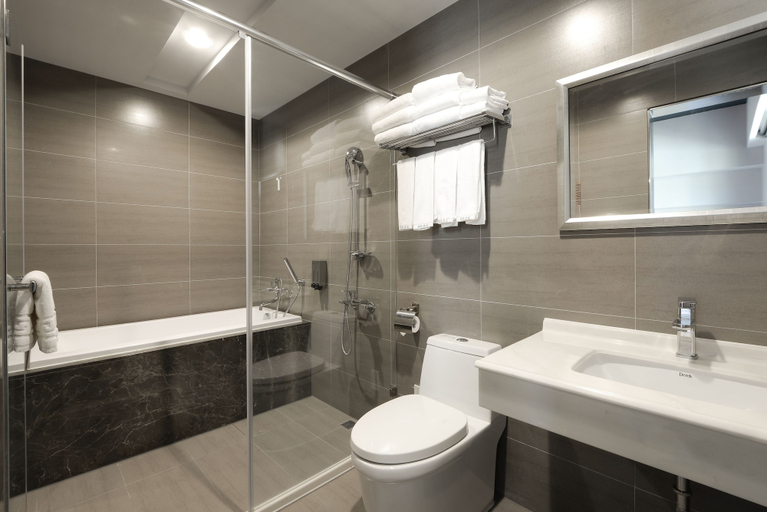 Bathroom 4, Mo BnB, Taichung