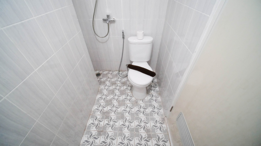 Bedroom 5, Cozy Living Studio at Puncak CBD Apartment By Travelio, Surabaya