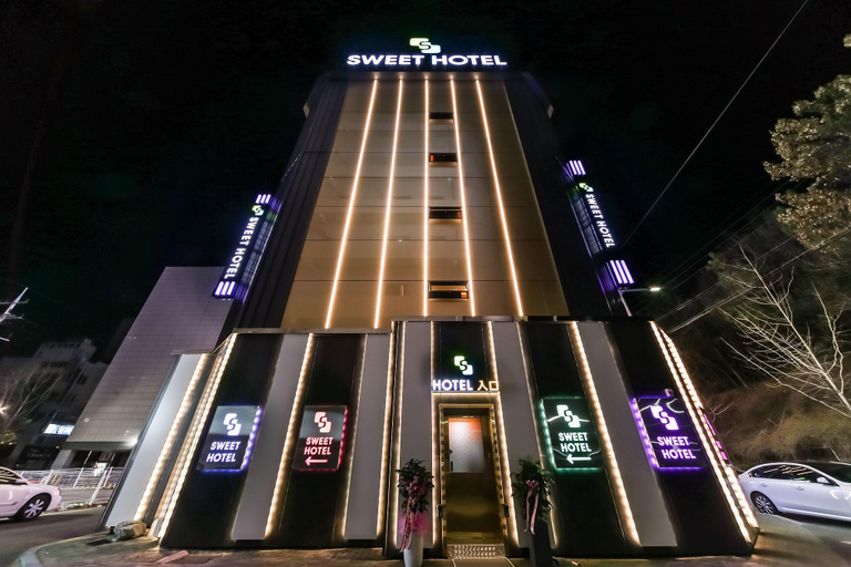 Exterior & Views 1, Daegu Gwaneumdong Sweet Hotel, Chilgok