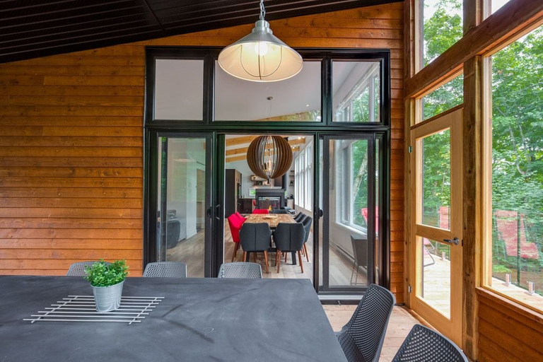 Terrace/patio 3, Locations du Sommet - Le Panorama, Les Pays-d'en-Haut