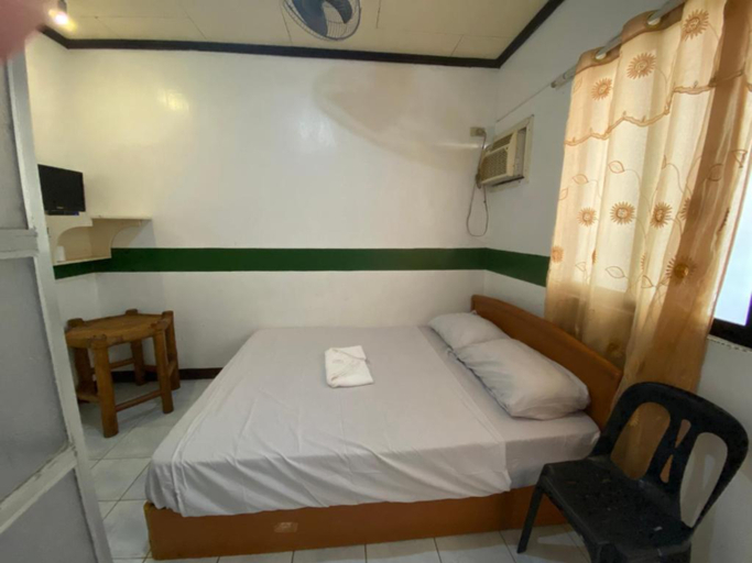 Bedroom 4, RedDoorz @ Classique Pan Oriental Hotel and Resort Batangas, Batangas City